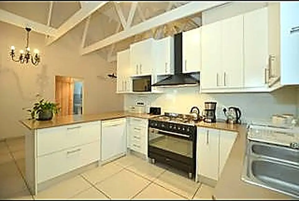 Mile 16 Beach House – 3 Bedroom Home in Yzerfontein – photo 8