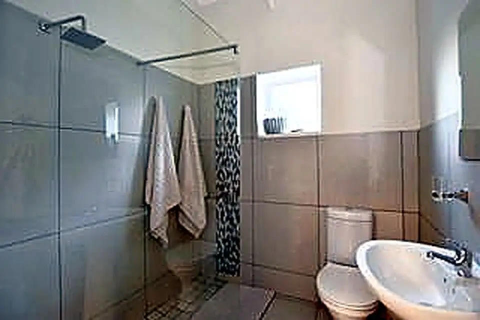 Mile 16 Beach House – 3 Bedroom Home in Yzerfontein – photo 22