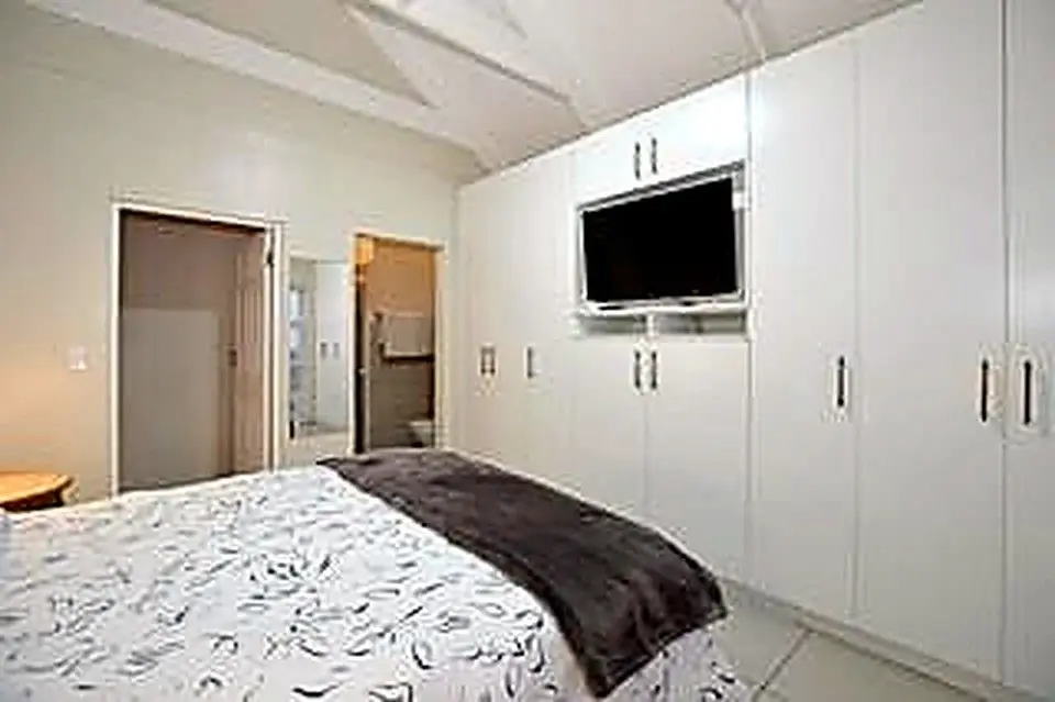 Mile 16 Beach House – 3 Bedroom Home in Yzerfontein – photo 26