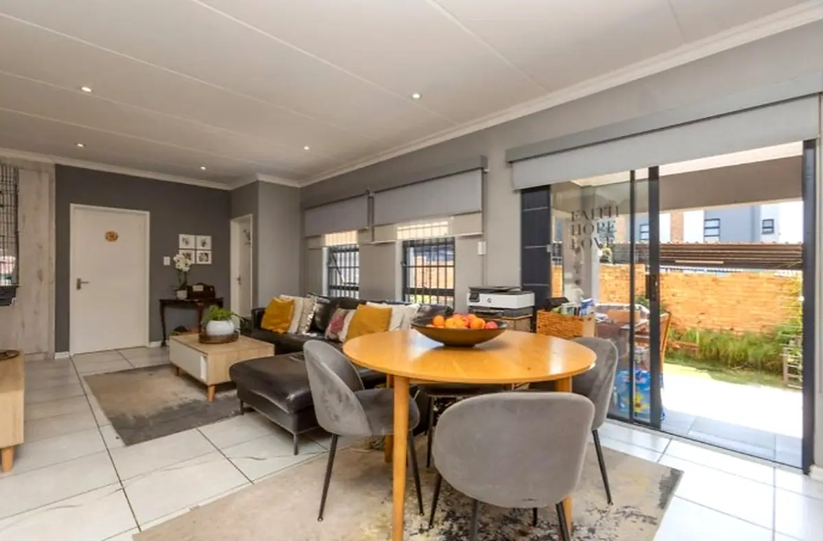 Spacious 3 Bedroom Ground-Floor Corner Apartment – Homes Haven – photo 7