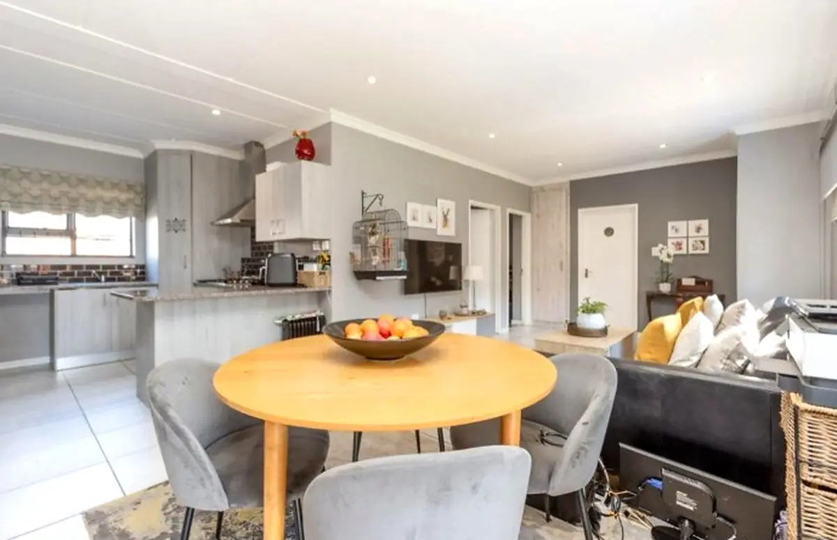 Spacious 3 Bedroom Ground-Floor Corner Apartment – Homes Haven – photo 12