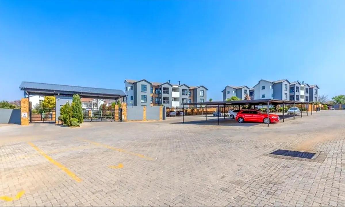 Spacious 3 Bedroom Ground-Floor Corner Apartment – Homes Haven – photo 27