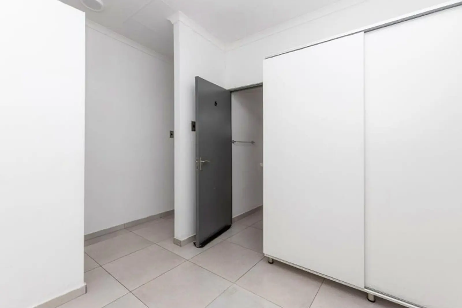 1 Bedroom Apartment to Rent – The Base, Randburg Central – photo 8