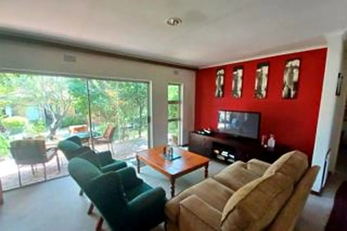 1 Bedroom Retirement Townhouse with Private Garden – Sonneglans – photo 2