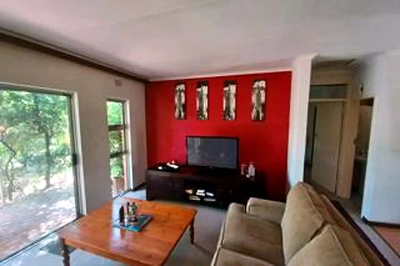 1 Bedroom Retirement Townhouse with Private Garden – Sonneglans – photo 3