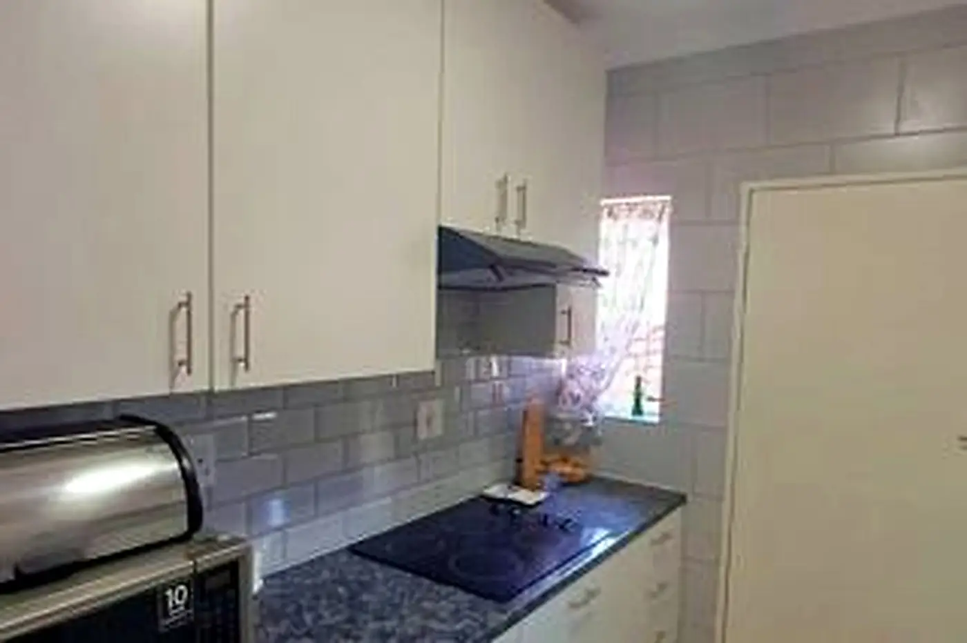 Updated 1 Bedroom Retirement Townhouse – Sonneglans – photo 4