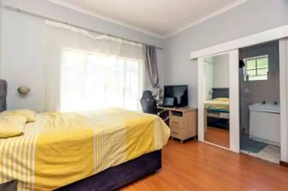 2 Bedroom Ground-Floor Apartment – Northgate – photo 7