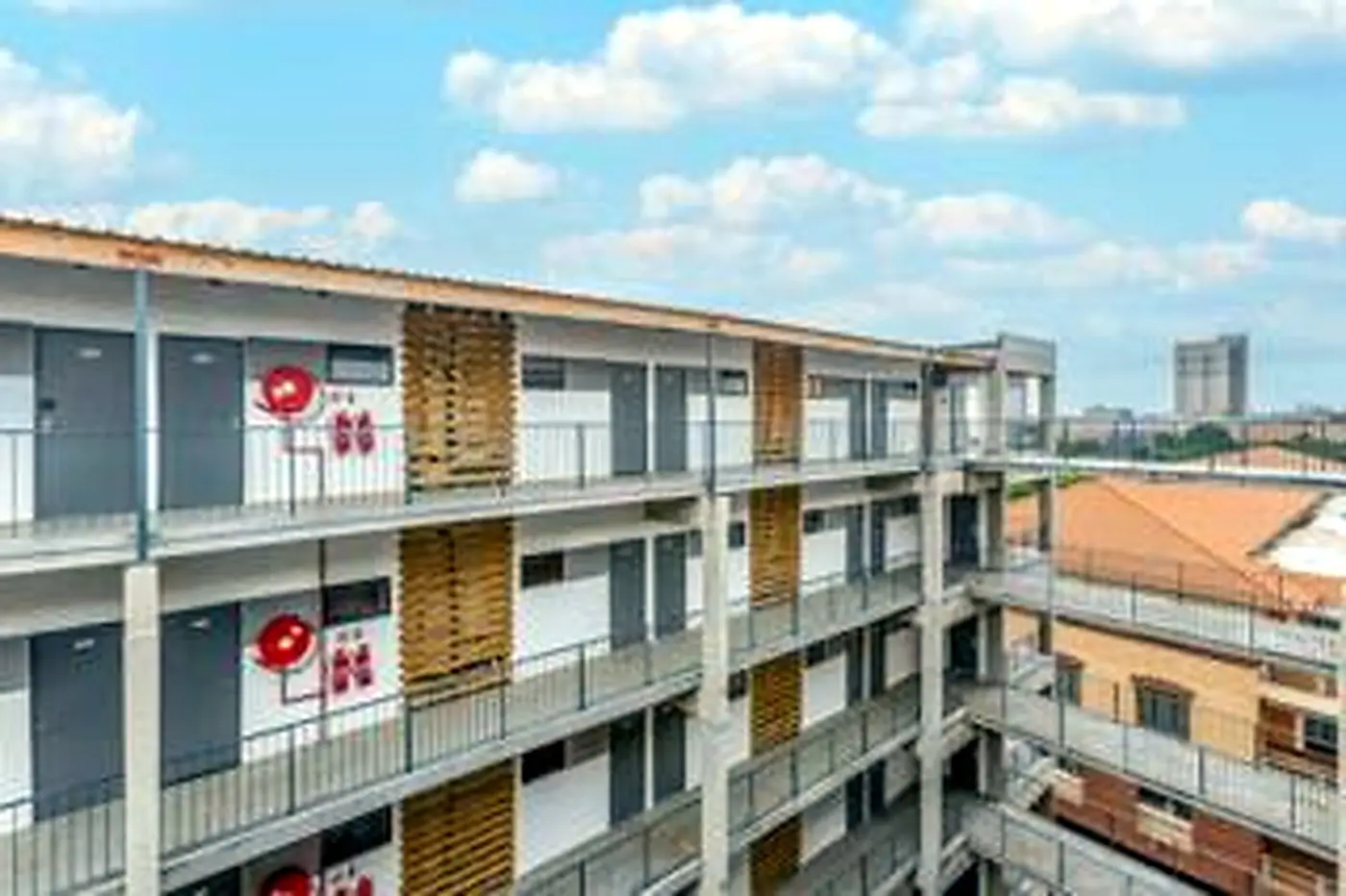 1 Bedroom Apartment – The Base, Randburg Central – photo 9