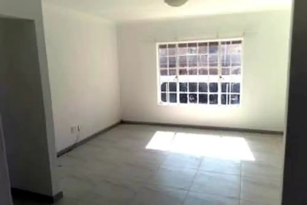 2 Bedroom Top-Floor Apartment – Ferndale – photo 5