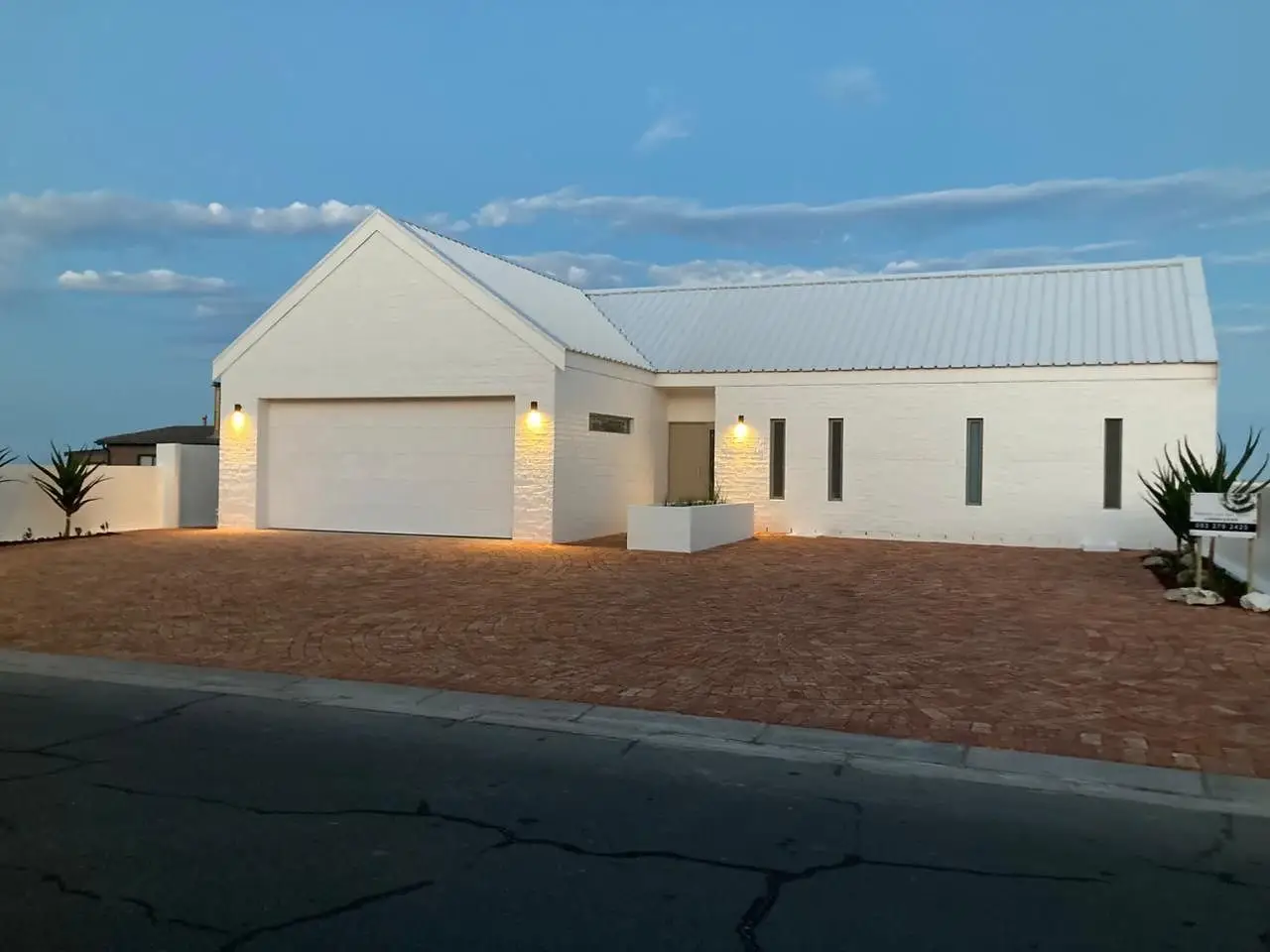 Brand-New 3 Bedroom Coastal Home – Pearl Bay – photo 1