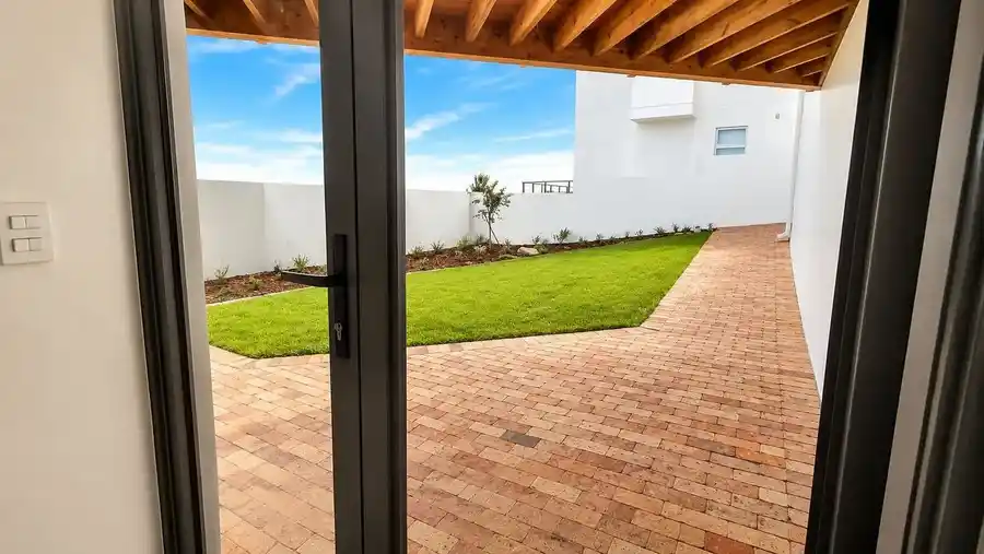 Brand-New 3 Bedroom Coastal Home – Pearl Bay – photo 16