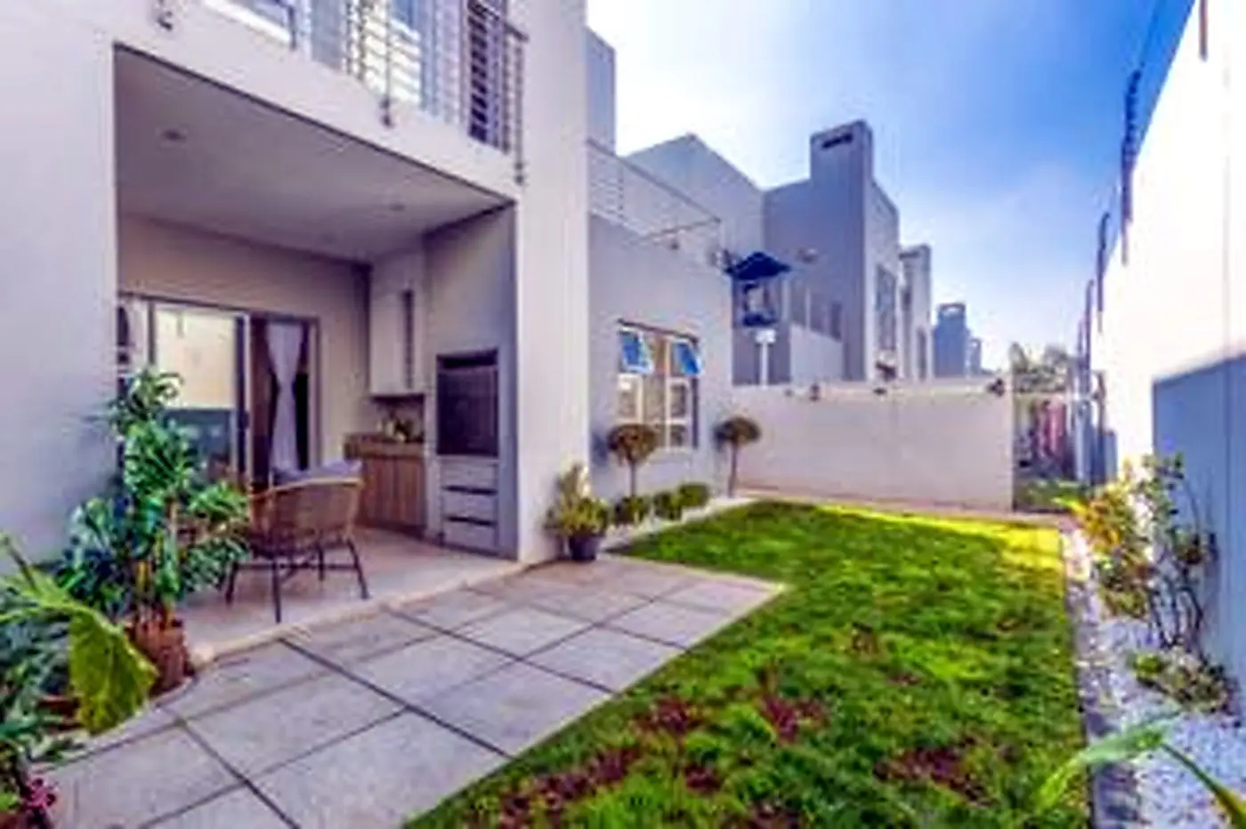 3 Bedroom Townhouse – Sandown – photo 1