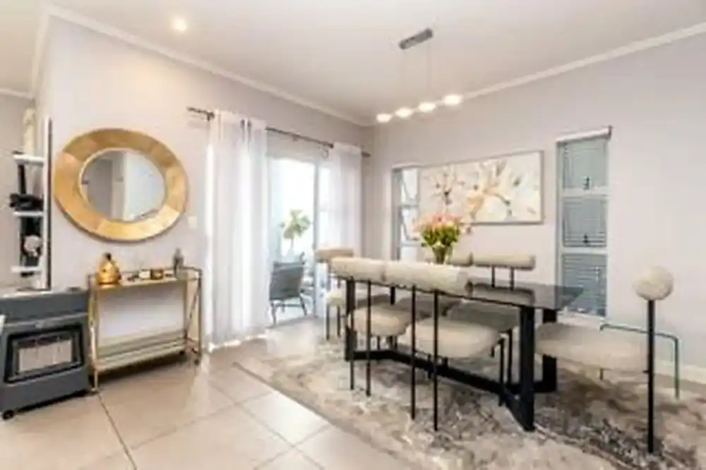 3 Bedroom Townhouse – Sandown – photo 8