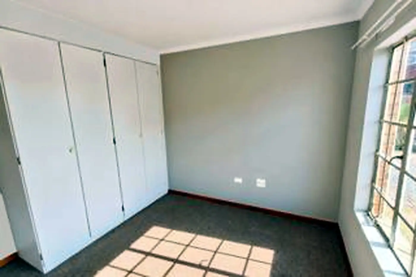 Renovated 2 Bedroom Ground-Floor Apartment – Northgate – photo 5