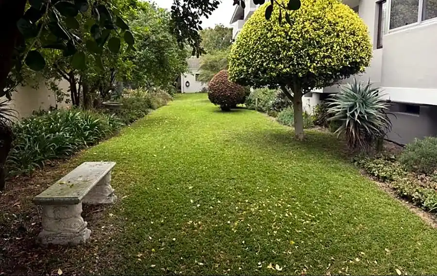 Fully Renovated 2 Bedroom Ground-Floor Apartment – Northcliff, Hermanus – photo 27